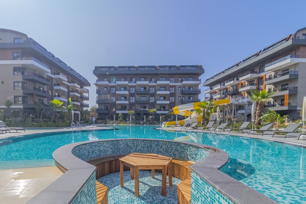 Flat in Alanya, Turkey, 200 m² - picture 1