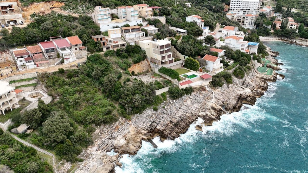 Land in Bar, Montenegro, 805 m² - picture 1