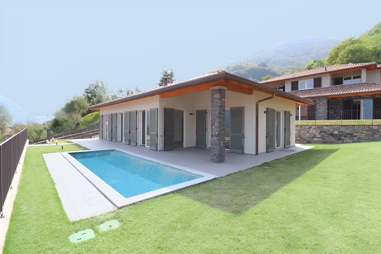 Villa à Tremezzina, Italie, 300 m² - image 1