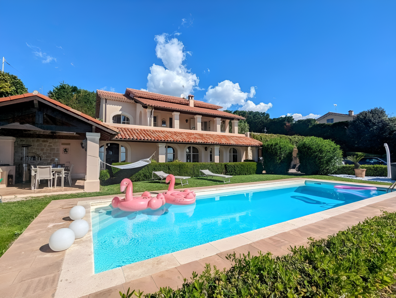Villa en San Remo, Italia, 330 m² - imagen 1