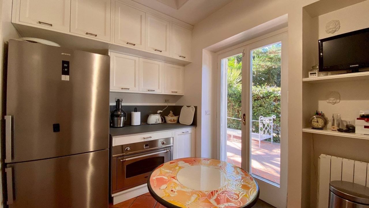 Villa in Fregene, Italien, 350 m² - Foto 13