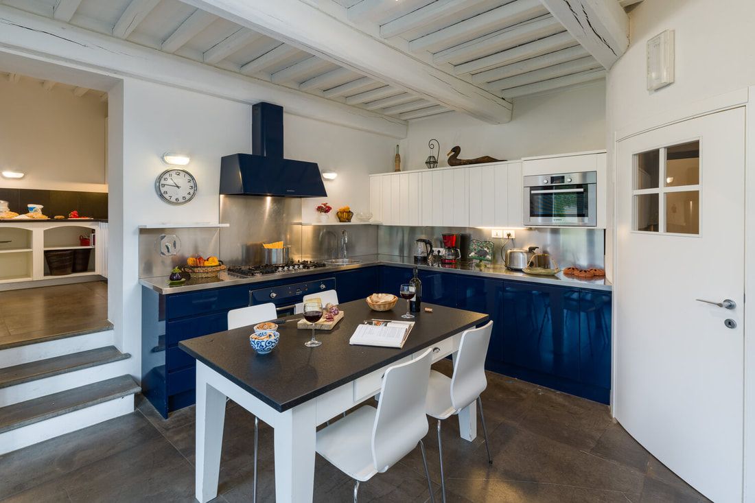 Villa in Sarteano, Italy, 640 m² - picture 16