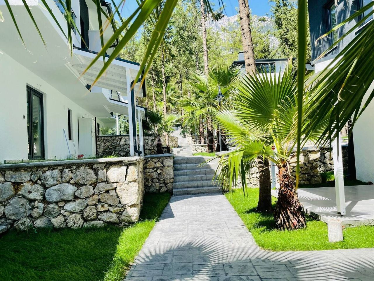Villa in Kemer, Turkey, 135 m² - picture 1
