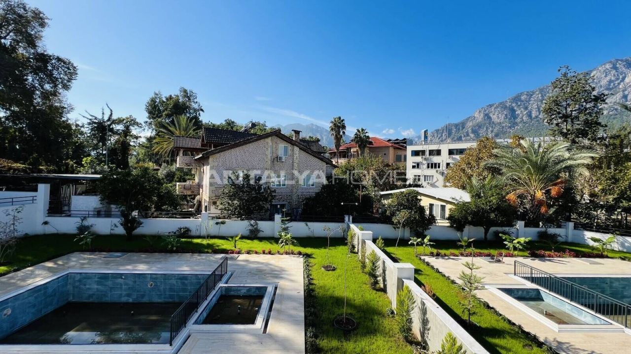 Appartement à Kemer, Turquie, 210 m² - image 1