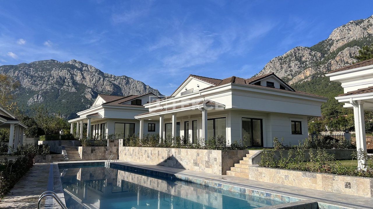 Villa a Kemer, Turchia, 140 m² - foto 2