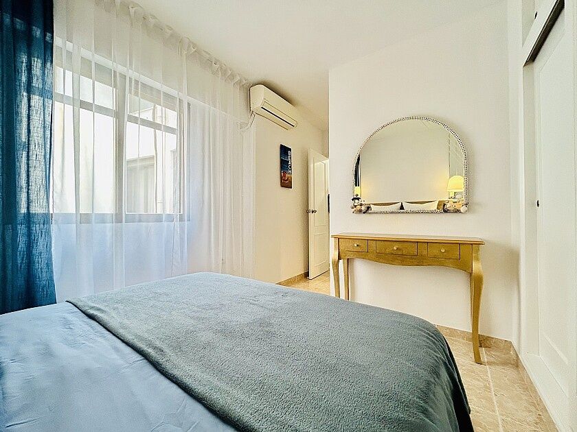 Apartment in Torrevieja, Spain, 92 m² - picture 13