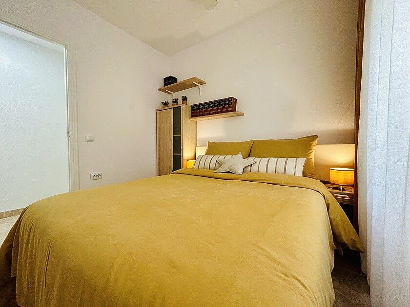 Apartment in Torrevieja, Spain, 92 m² - picture 16