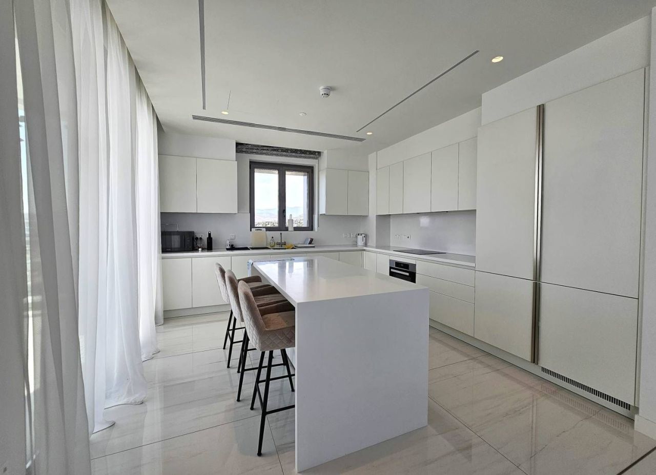 Piso en Germasogeia, Chipre, 312 m² - imagen 3