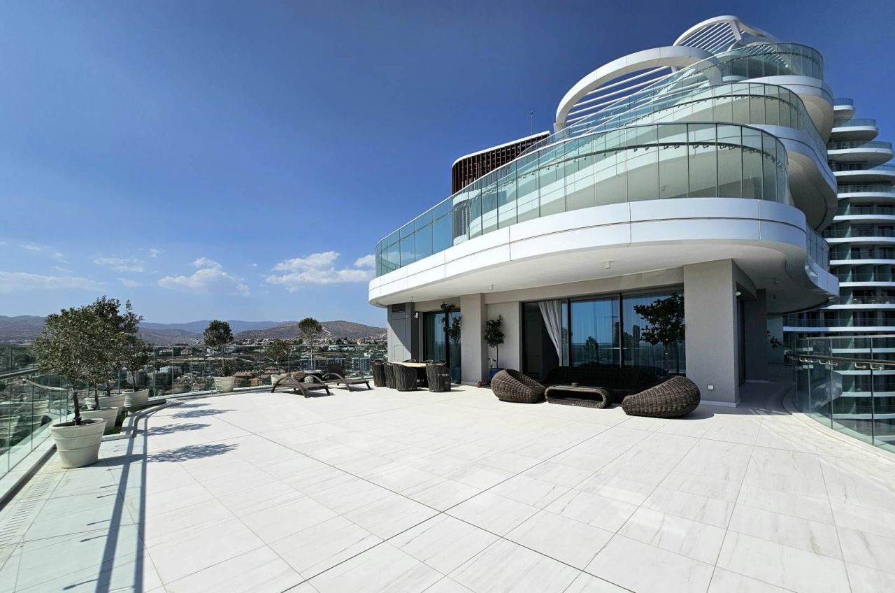 Piso en Germasogeia, Chipre, 312 m² - imagen 19