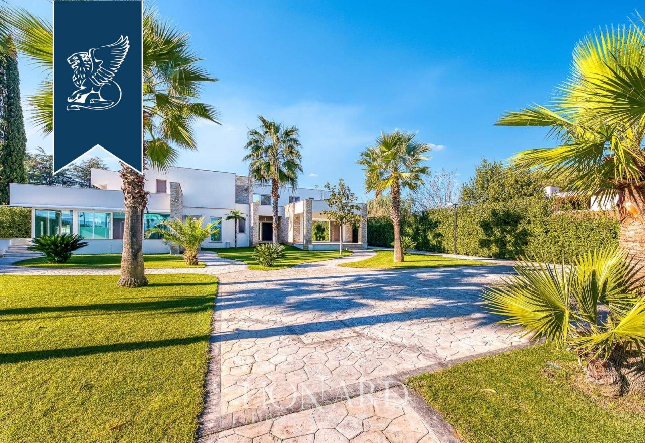 Villa à Rome, Italie, 803 m² - image 2