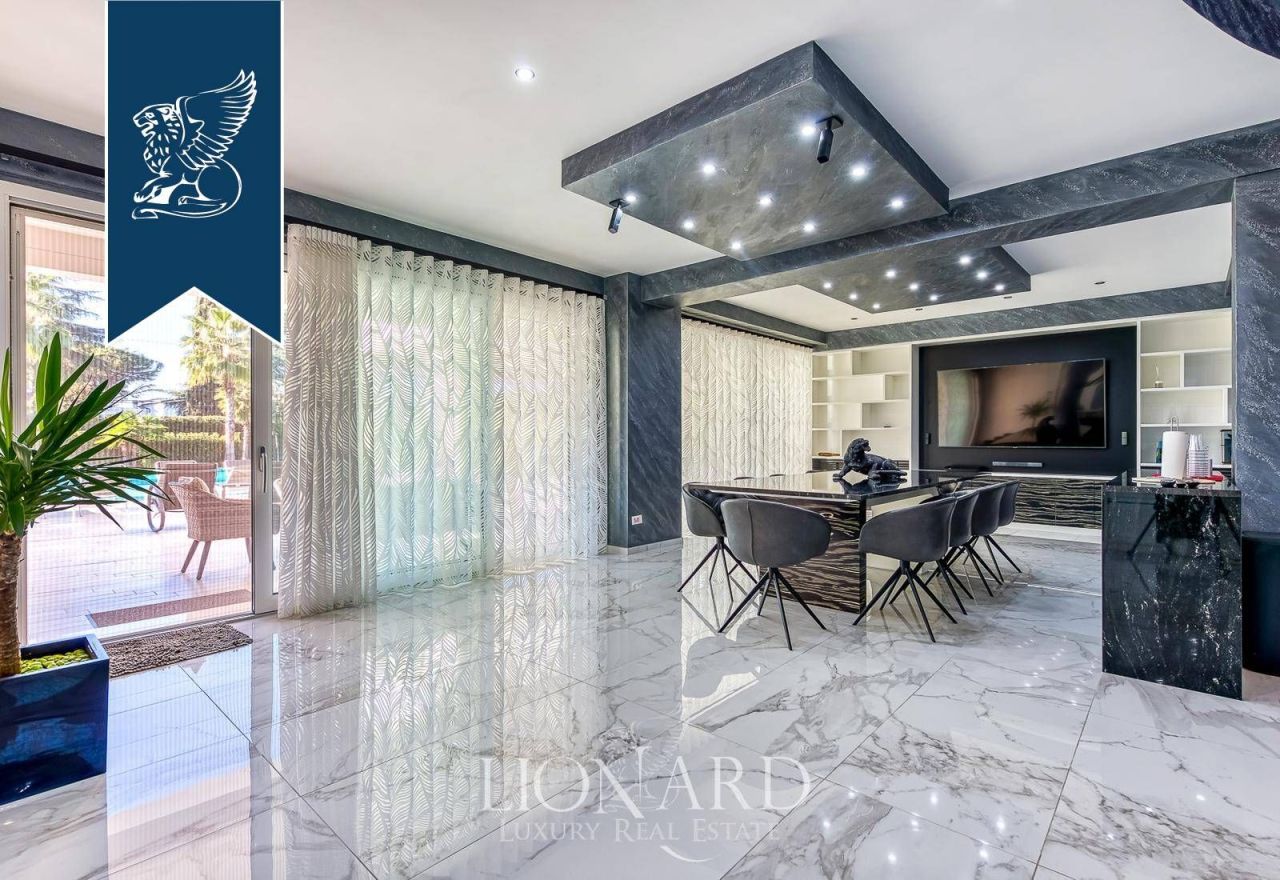 Villa à Rome, Italie, 803 m² - image 10