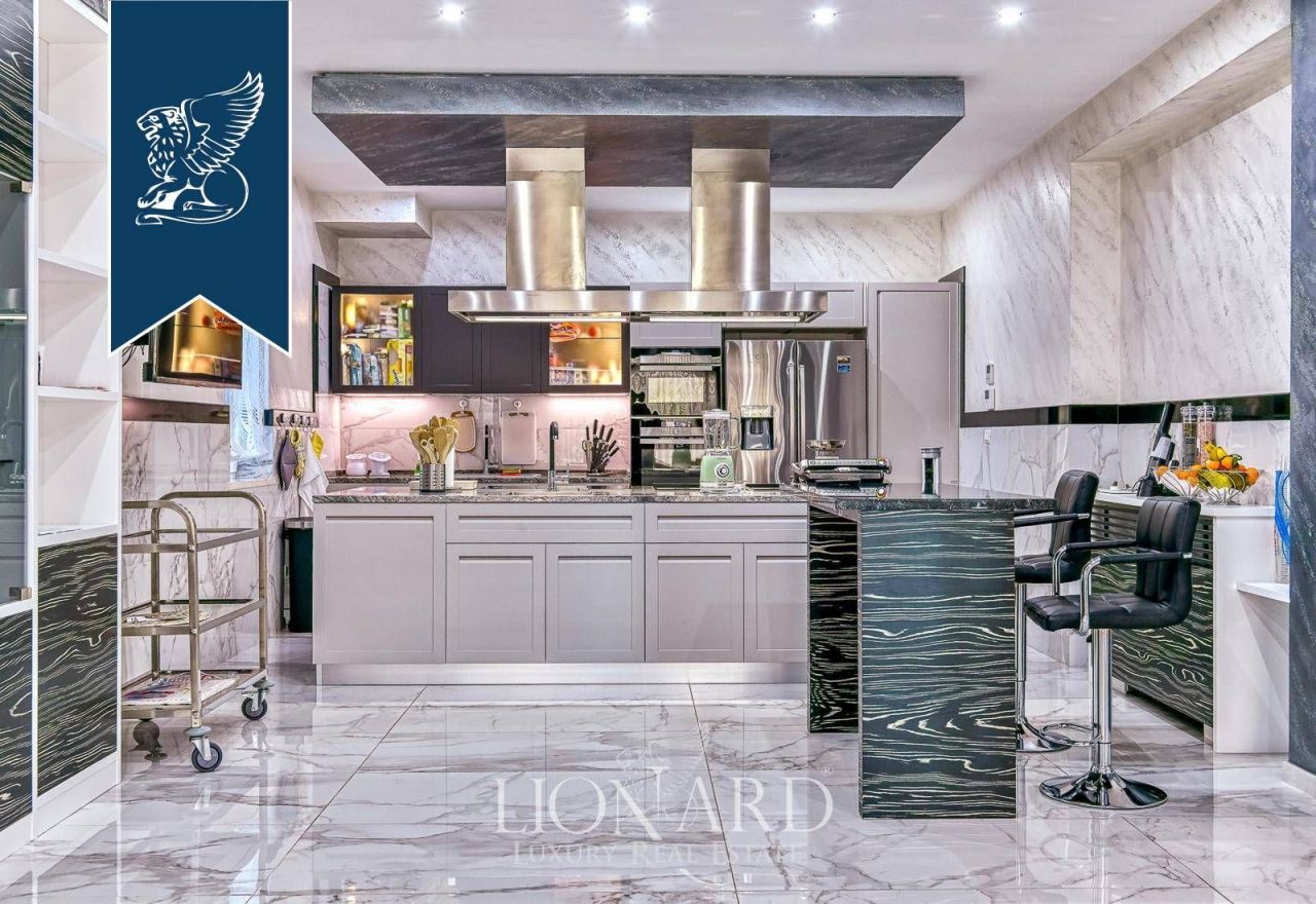 Villa à Rome, Italie, 803 m² - image 13