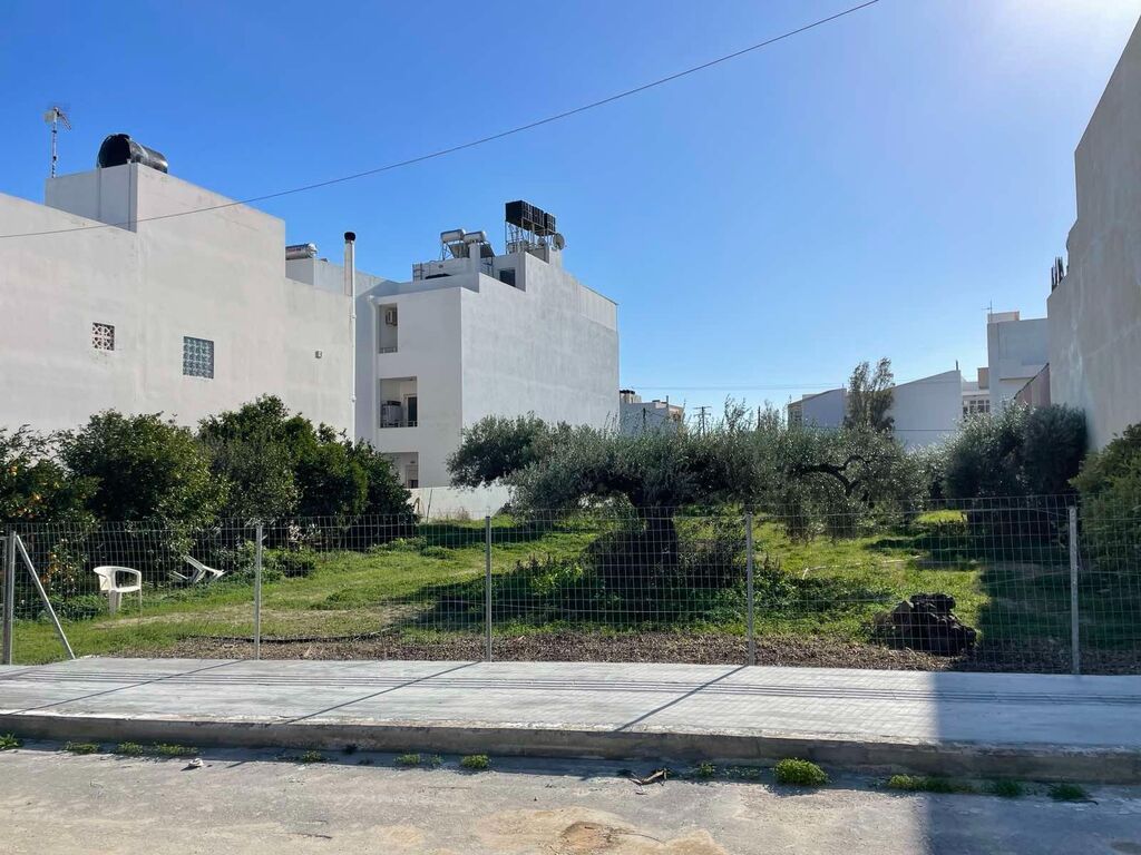 Terreno en Ierápetra, Grecia, 1 002 m² - imagen 1