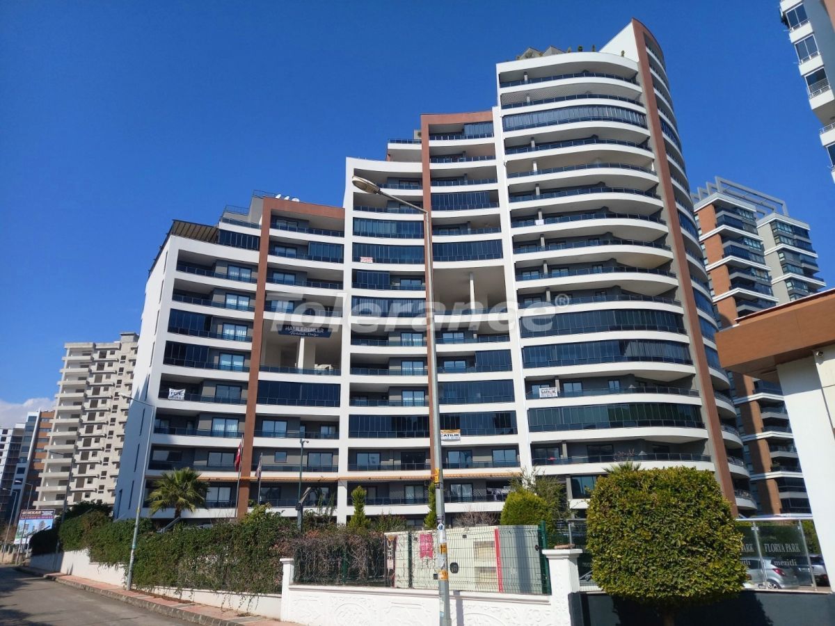 Apartment in Mersin, Turkey, 140 m² - picture 1
