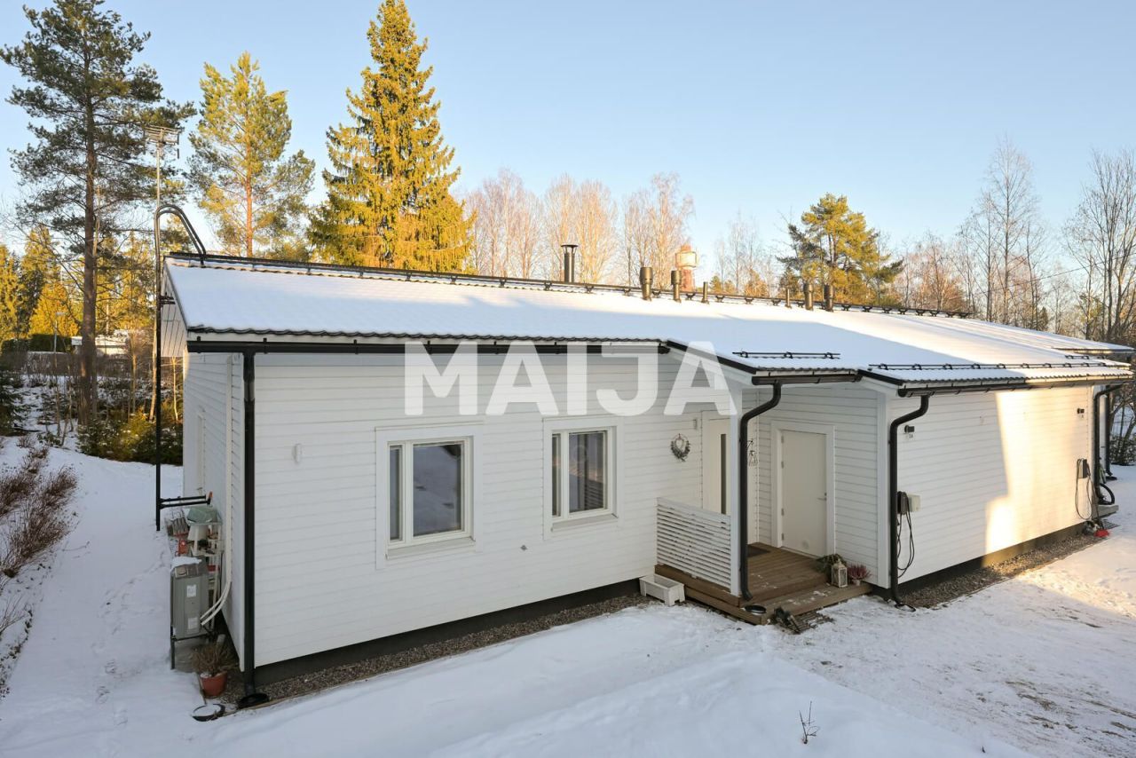 Casa en Kerava, Finlandia, 106.4 m² - imagen 1