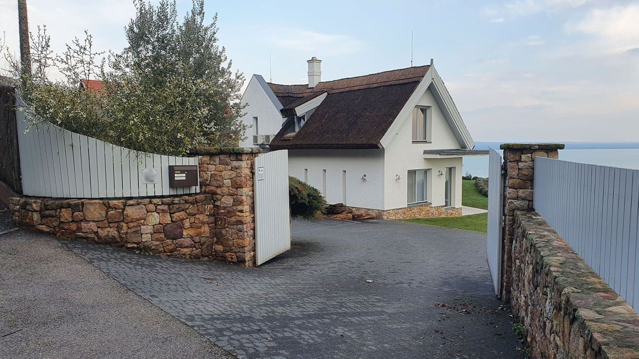 Maison à Badacsonytomaj, Hongrie, 220 m² - image 1