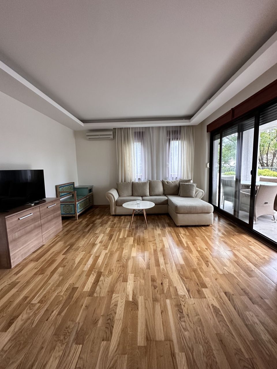 Piso en Denovici, Montenegro, 120 m² - imagen 1