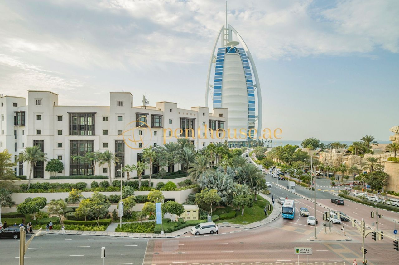 Apartamento en Dubái, EAU, 247 m² - imagen 1