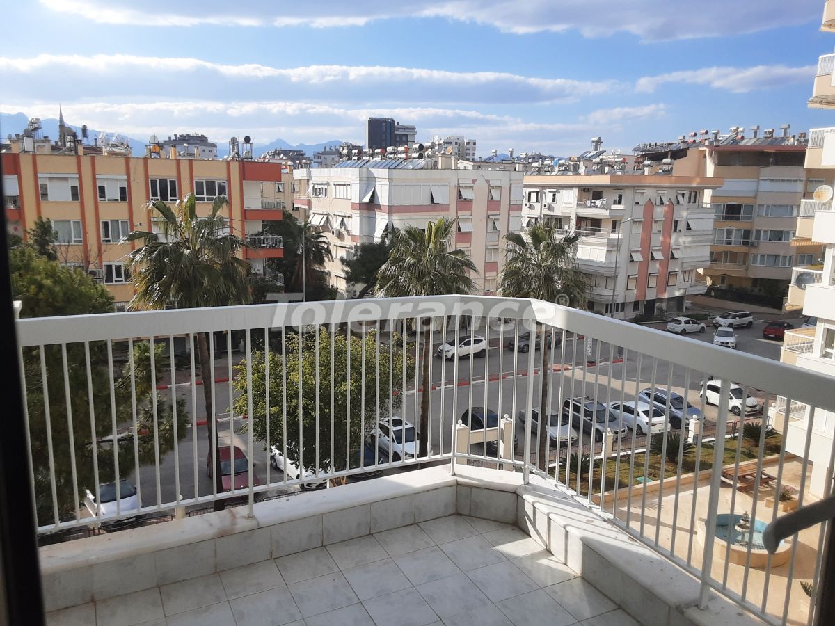 Apartamento en Lara, Turquia, 185 m² - imagen 16