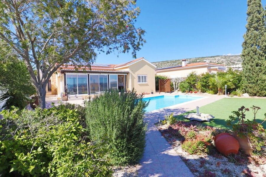 Bungalow in Paphos, Cyprus, 212 m² - picture 6