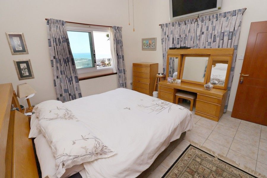 Bungalow in Paphos, Cyprus, 212 m² - picture 18