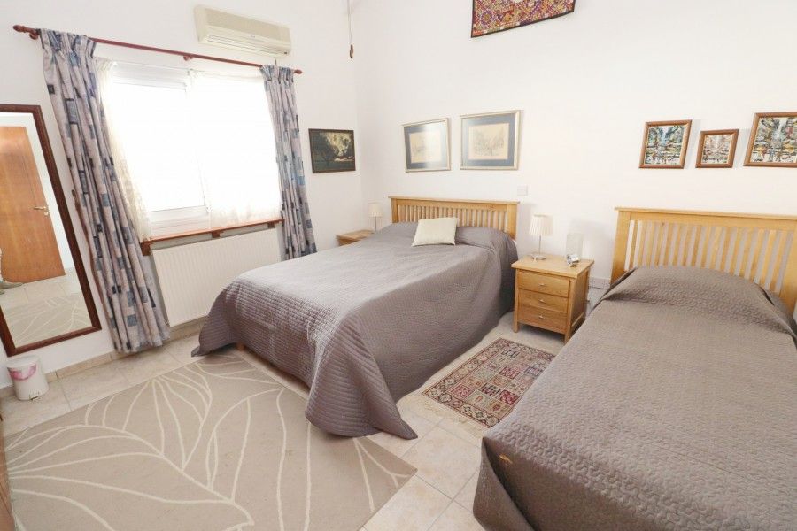 Bungalow in Paphos, Cyprus, 212 m² - picture 14