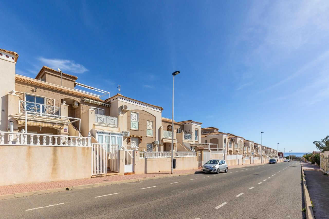 Bungalow en Torrevieja, España, 55 m² - imagen 1