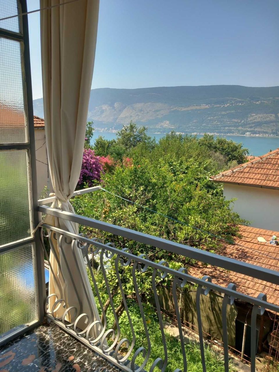 Casa en Herceg-Novi, Montenegro, 128 m² - imagen 4