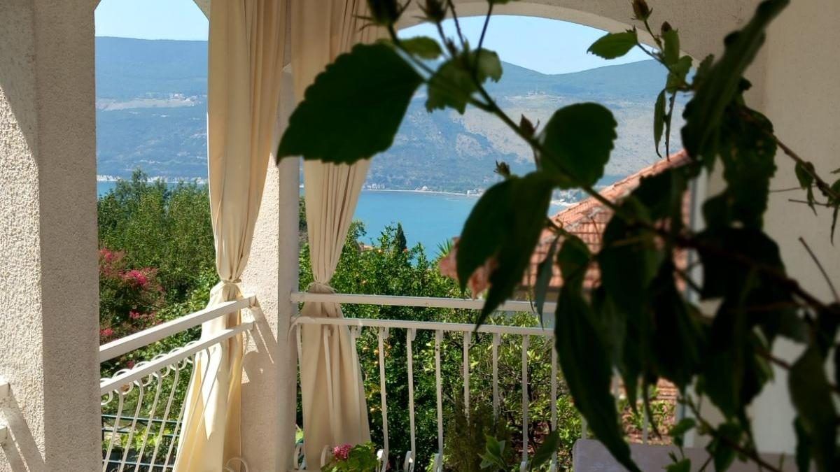 Casa en Herceg-Novi, Montenegro, 128 m² - imagen 7