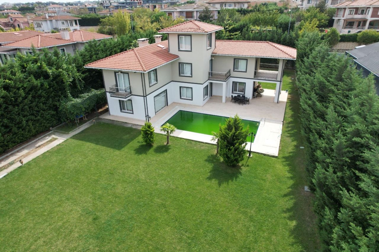 Villa in Istanbul, Türkei, 400 m² - Foto 1