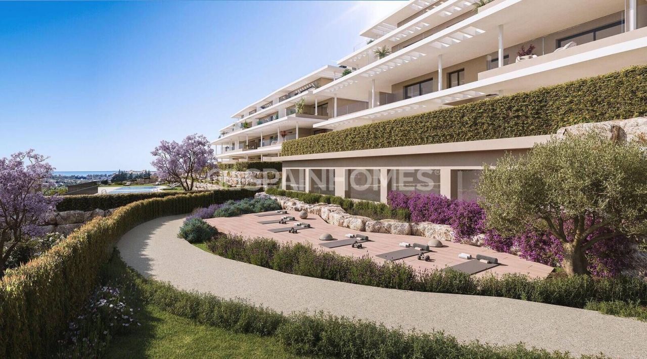 Appartement à Estepona, Espagne, 137 m² - image 1