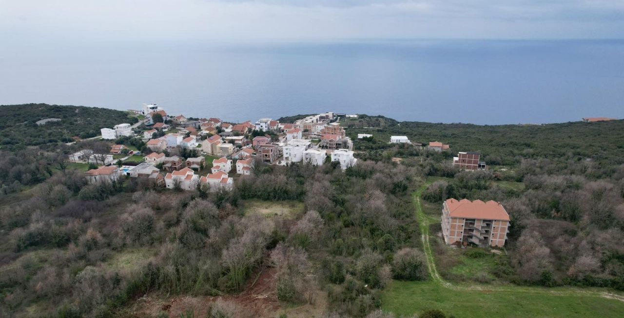 Terrain à Krimovica, Monténégro, 540 m² - image 1