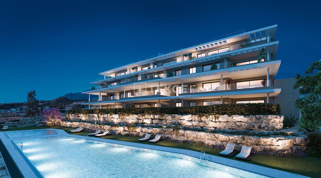 Penthouse in Estepona, Spain, 135 m² - picture 1