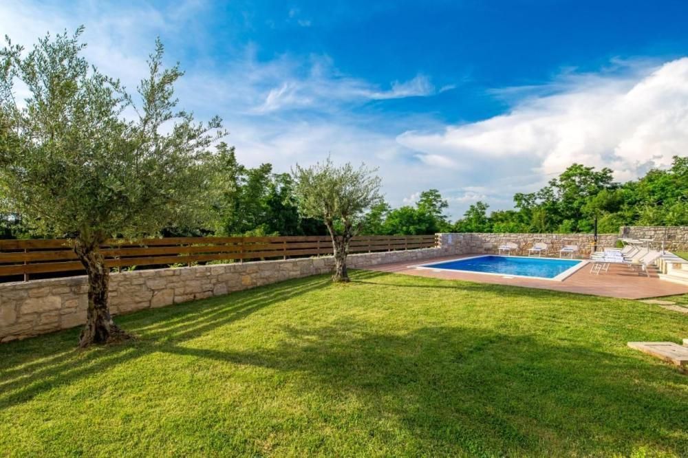 Villa à Tinjan, Croatie, 300 m² - image 9
