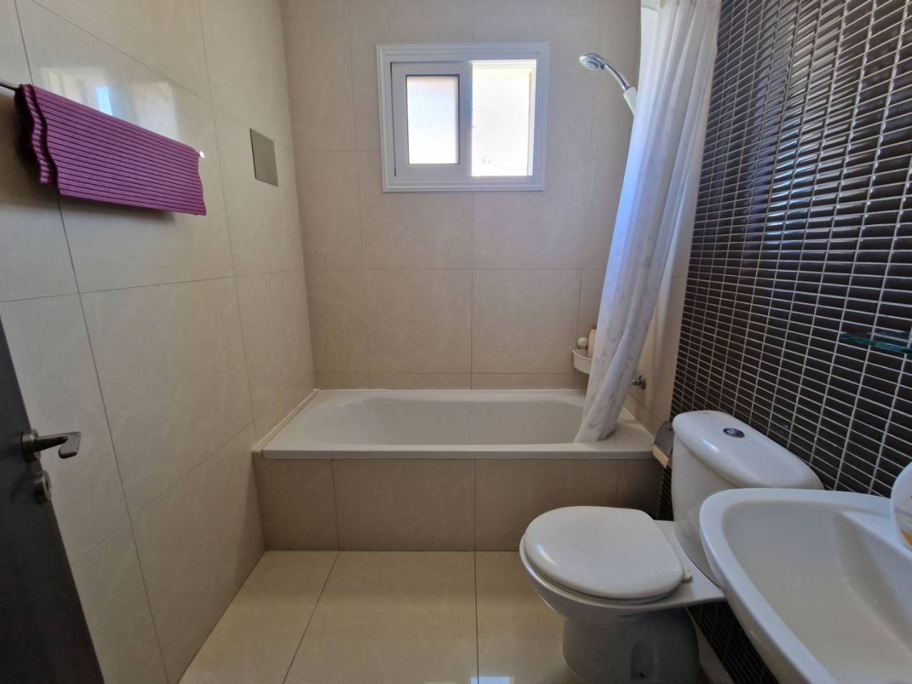 Flat in Larnaca, Cyprus, 102 m² - picture 14