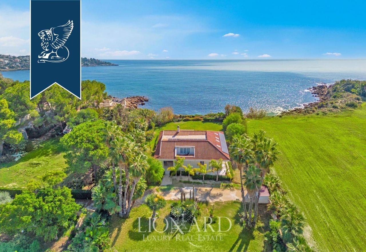 Villa en Siracusa, Italia, 253 m² - imagen 2