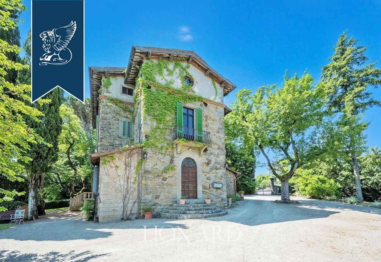 Villa ad Arezzo, Italia, 550 m² - foto 3
