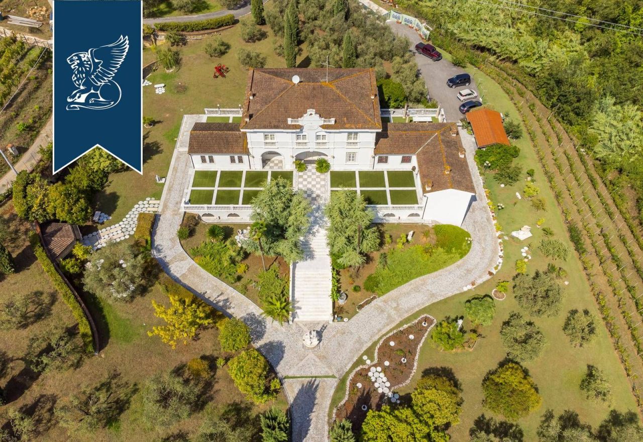 Villa a Massa, Italia, 2 472 m² - foto 5