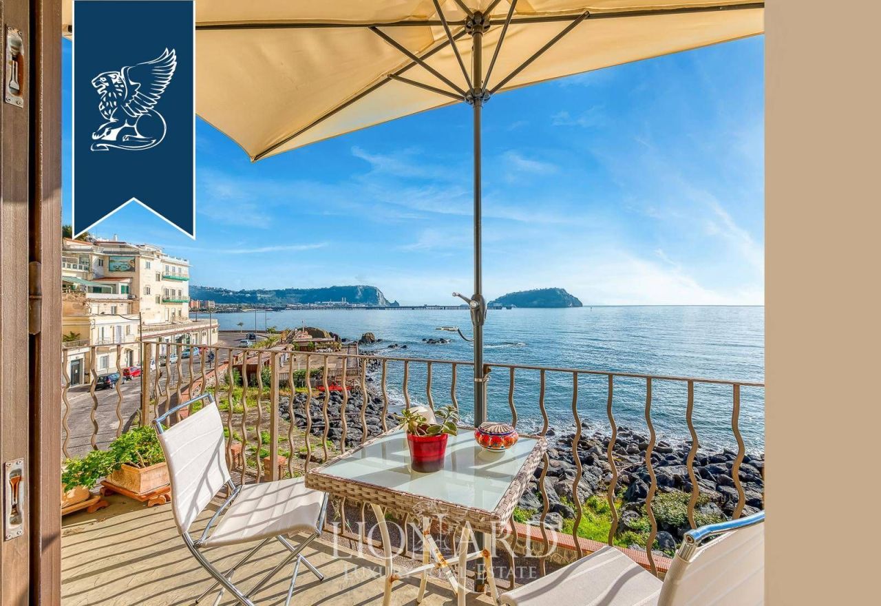 Apartamento en Nápoles, Italia, 140 m² - imagen 8