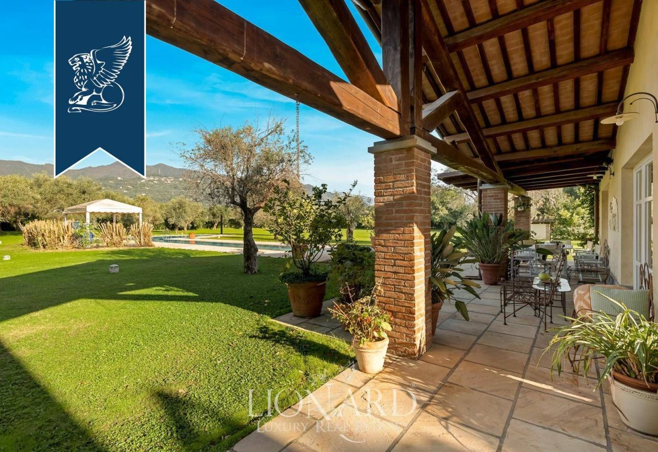 Villa in Pietrasanta, Italy, 450 m² - picture 9