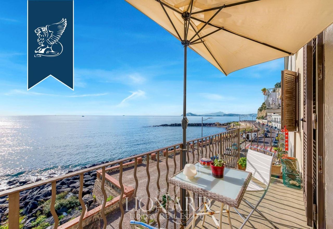 Apartamento en Nápoles, Italia, 140 m² - imagen 9