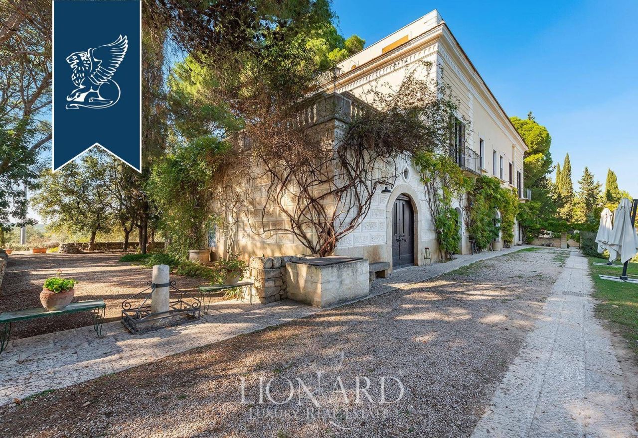Villa a Bari, Italia, 2 200 m² - foto 9
