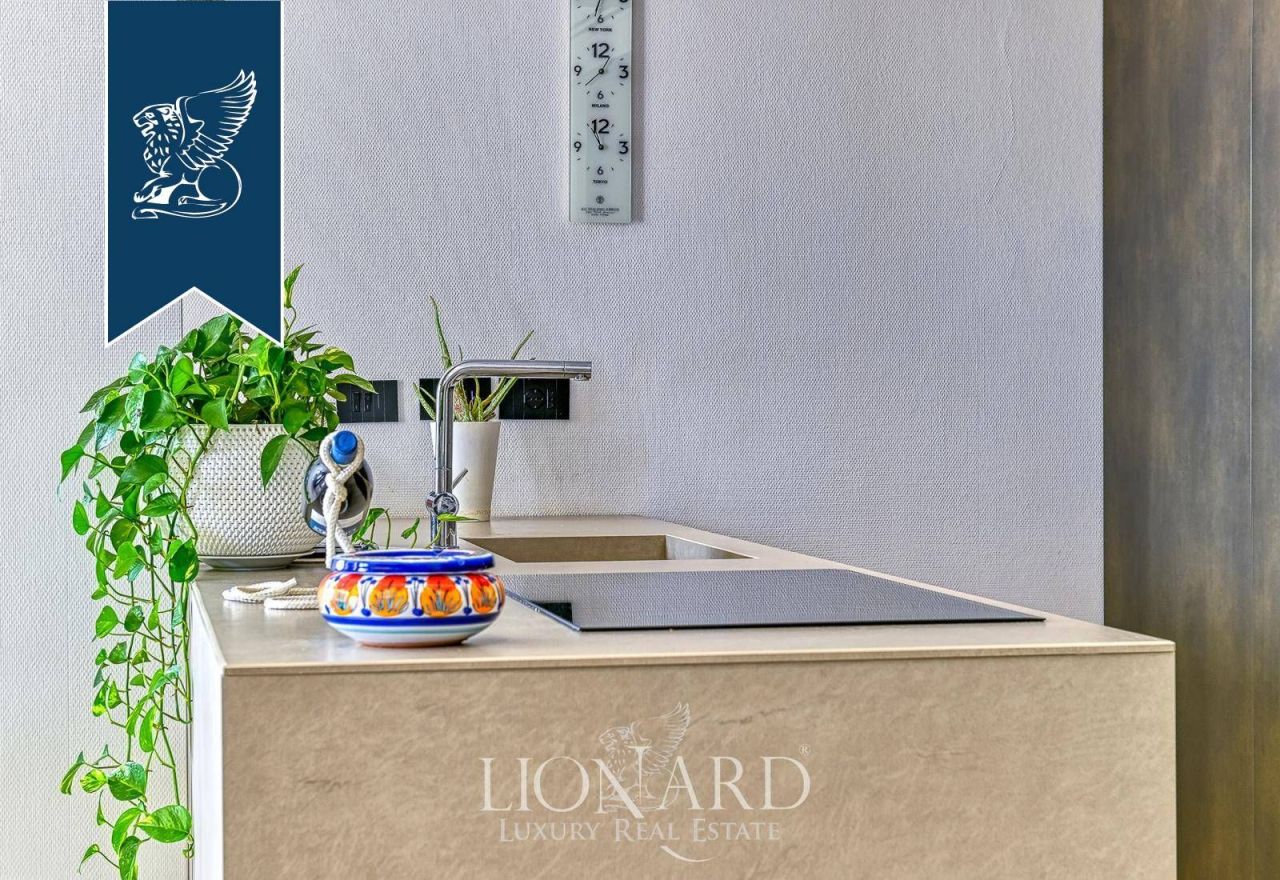 Apartamento en Nápoles, Italia, 140 m² - imagen 11