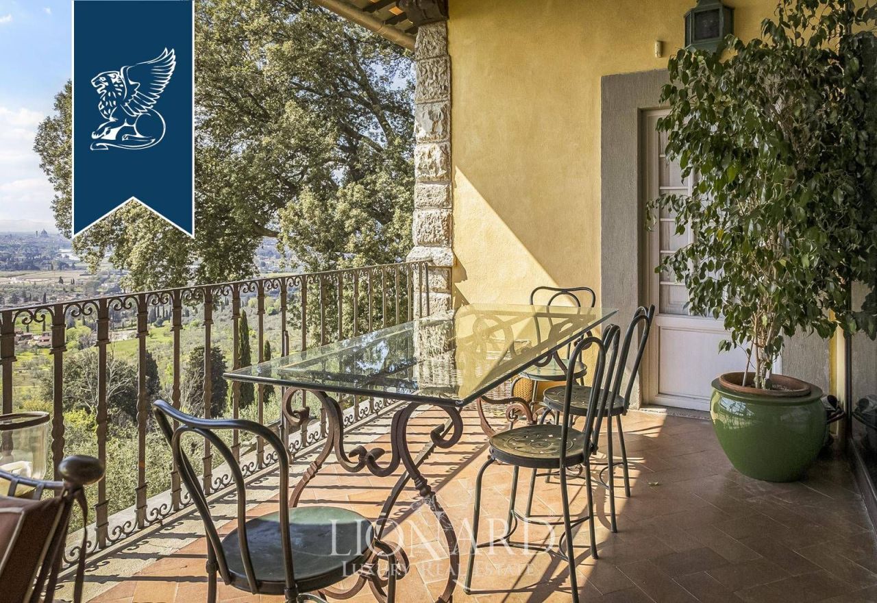 Villa a Firenze, Italia, 1 200 m² - foto 14