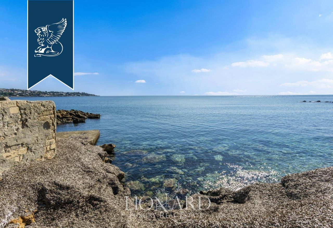 Villa en Siracusa, Italia, 253 m² - imagen 14