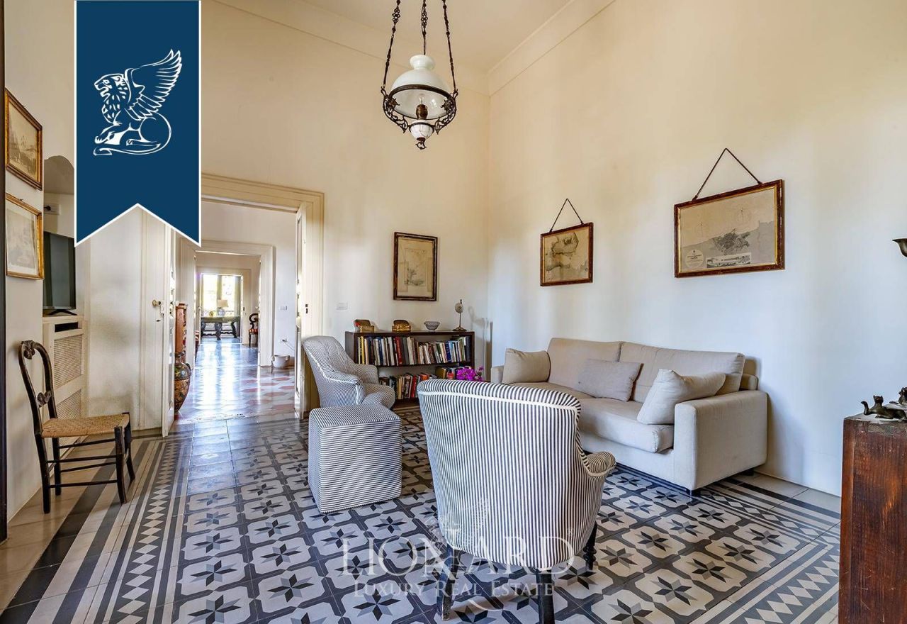 Villa a Bari, Italia, 2 200 m² - foto 14