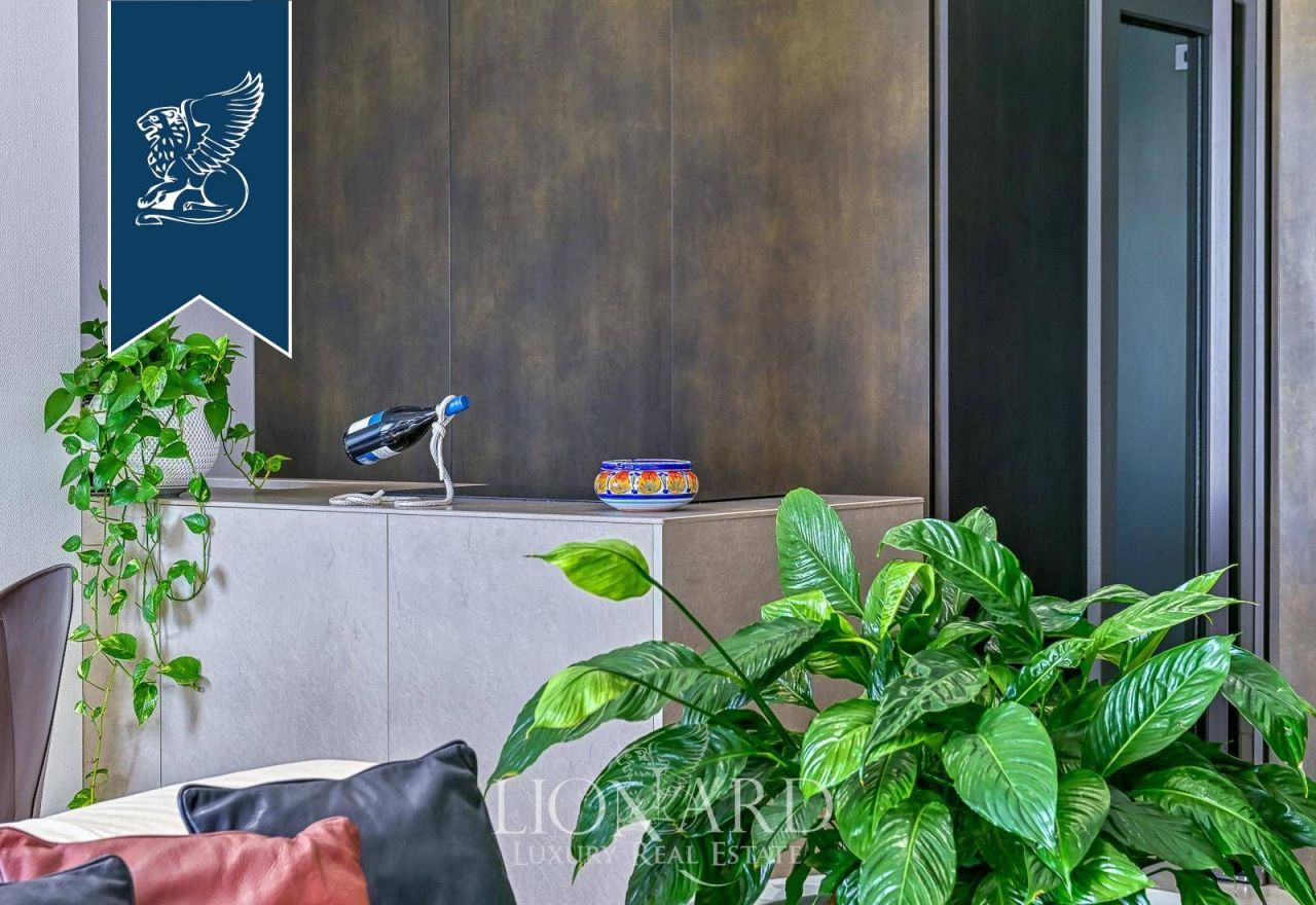 Apartamento en Nápoles, Italia, 140 m² - imagen 15