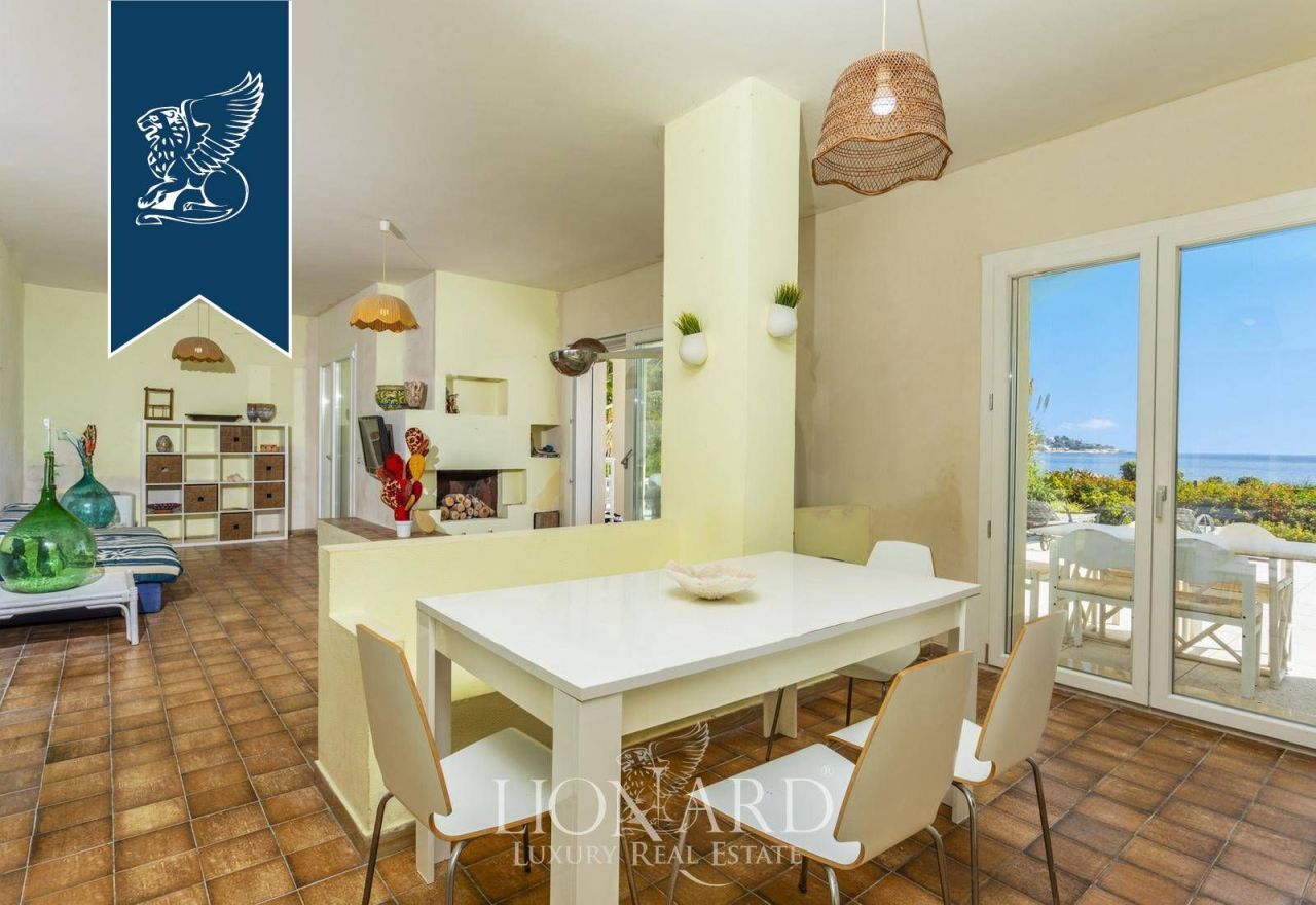 Villa en Siracusa, Italia, 253 m² - imagen 18