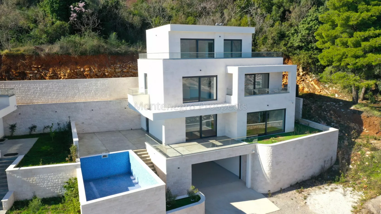Villa in Budva, Montenegro, 184 m² - Foto 1