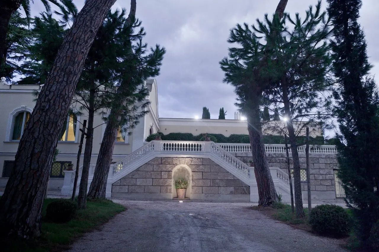 Biens commerciaux à Rome, Italie, 3 000 m² - image 3